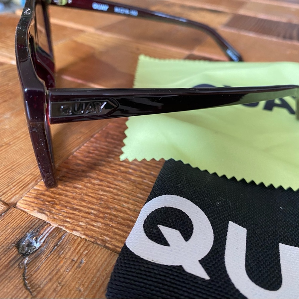 Quay Australia large burgundy sunglasses - Picture 3 of 5